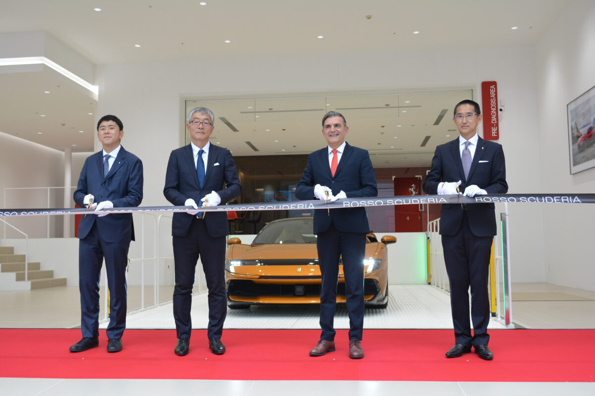 フェラーリ正規ディーラー「ロッソ・スクーデリア」が東京・江東区にフェラーリ最新CIに準拠した大型サービスセンターを開設