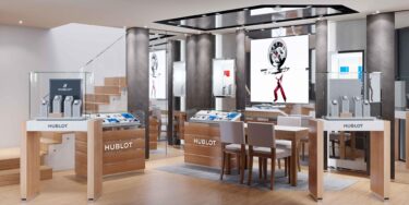 スイスの高級腕時計ブランド「ウブロ」の最新ストアコンセプトを採用した「HUBLOT SALON KAMINE」が神戸カミネ トアロード本店南側にグランドオープン